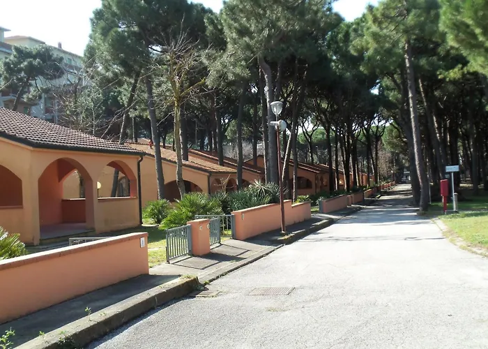 The Charming Marina Village Tipo3-3 Bedroom 6 Persons Вилла Лидо-ди-Спина