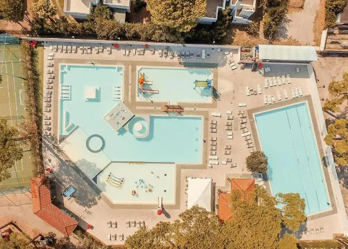 The Charming Marina Village Tipo3-3 Bedroom 6 Persons *